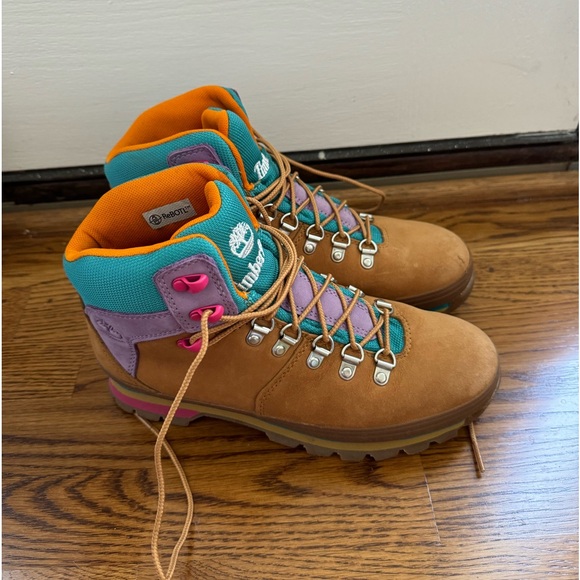 Timberland women’s hiking boots - Picture 2 of 8